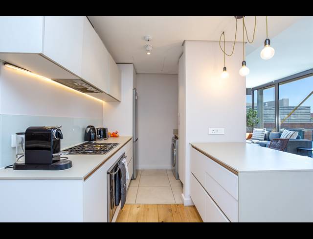 2 BEDROOM APARTMENT TO LET IN WATERFRONT